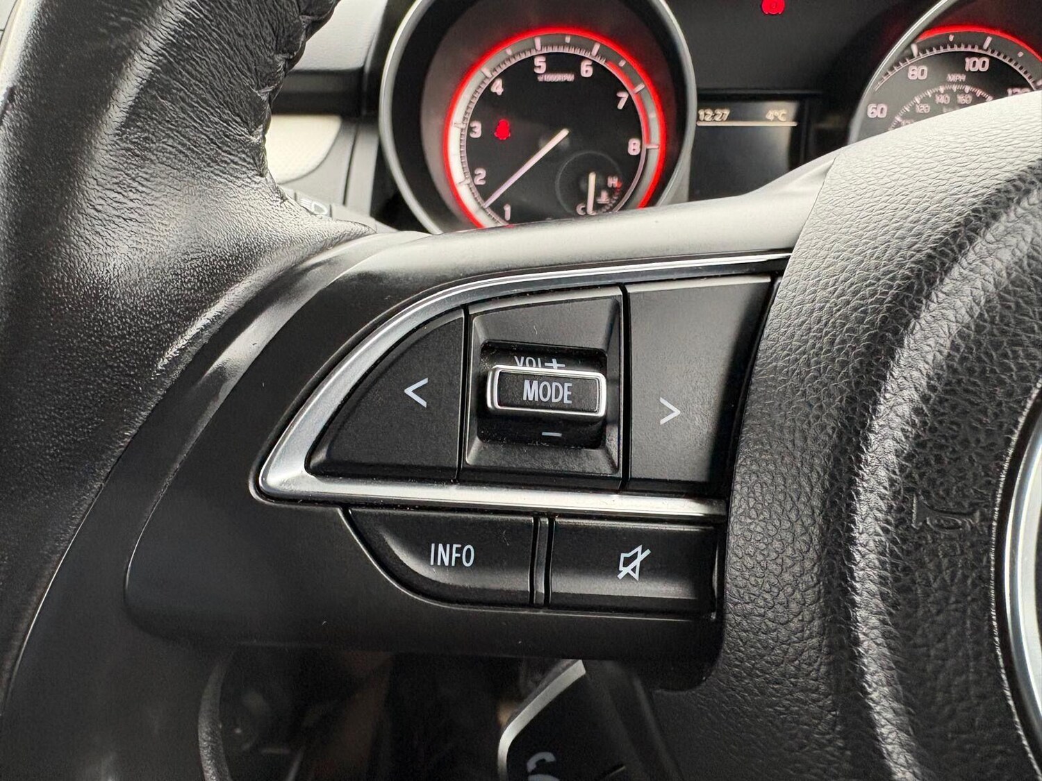 Used Suzuki Swift 2023 for sale - 77478509: Photo 20