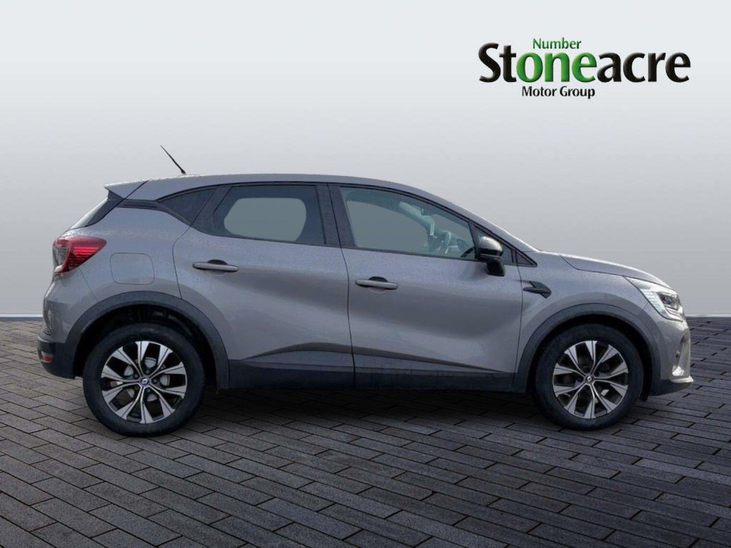 Used Renault Captur 2022 for sale - 77267715: Photo 2