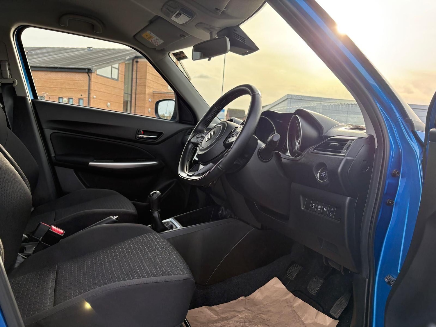 Used Suzuki Swift 2022 for sale - 77709552: Photo 11