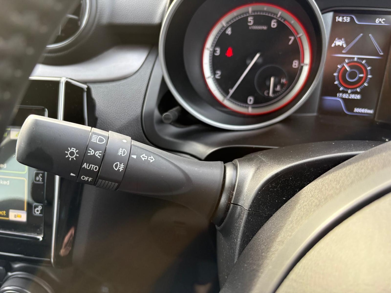 Used Suzuki Swift 2022 for sale - 77709552: Photo 25