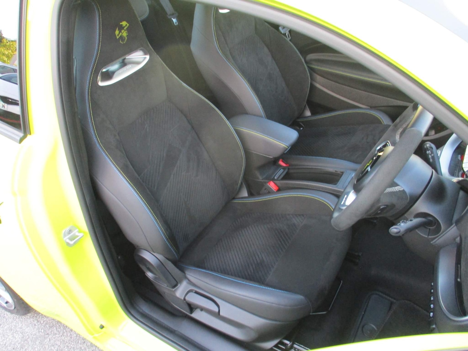 Used Abarth 500 2024 for sale - 76936341: Photo 10