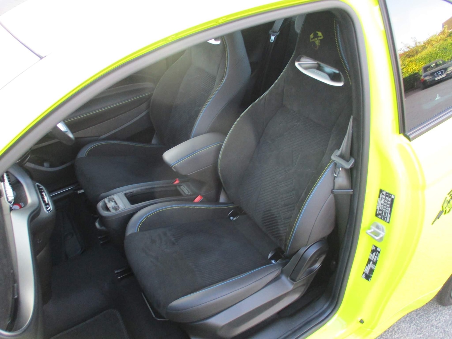 Used Abarth 500 2024 for sale - 76936341: Photo 12