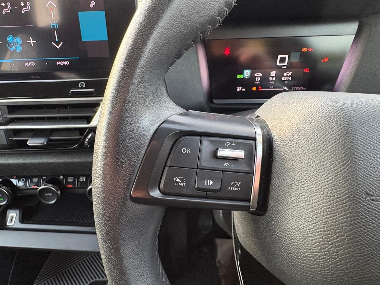 Used Citroen C4 2022 for sale - 76886174: Photo 21