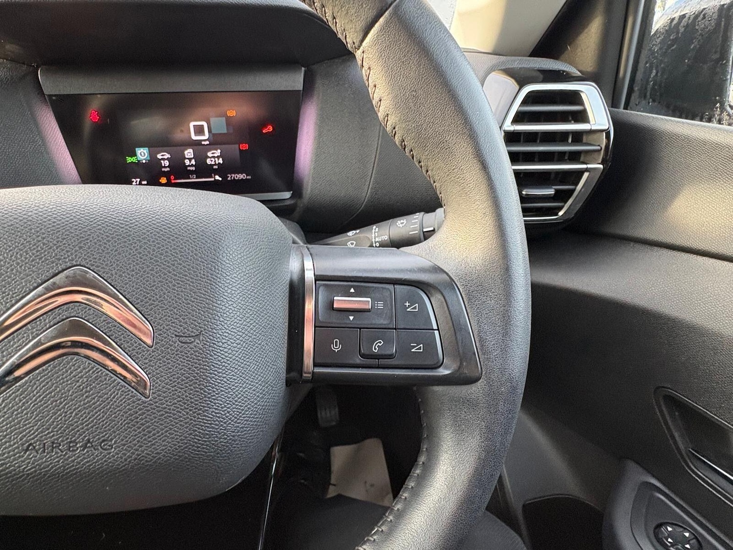 Used Citroen C4 2022 for sale - 76886174: Photo 23