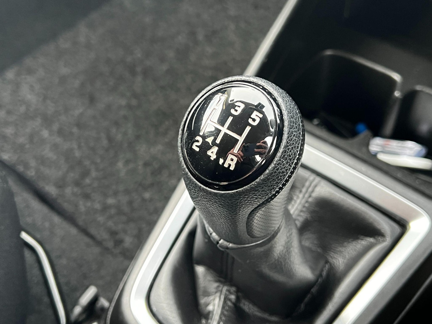 Used Suzuki Swift 2018 for sale - 76715244: Photo 10