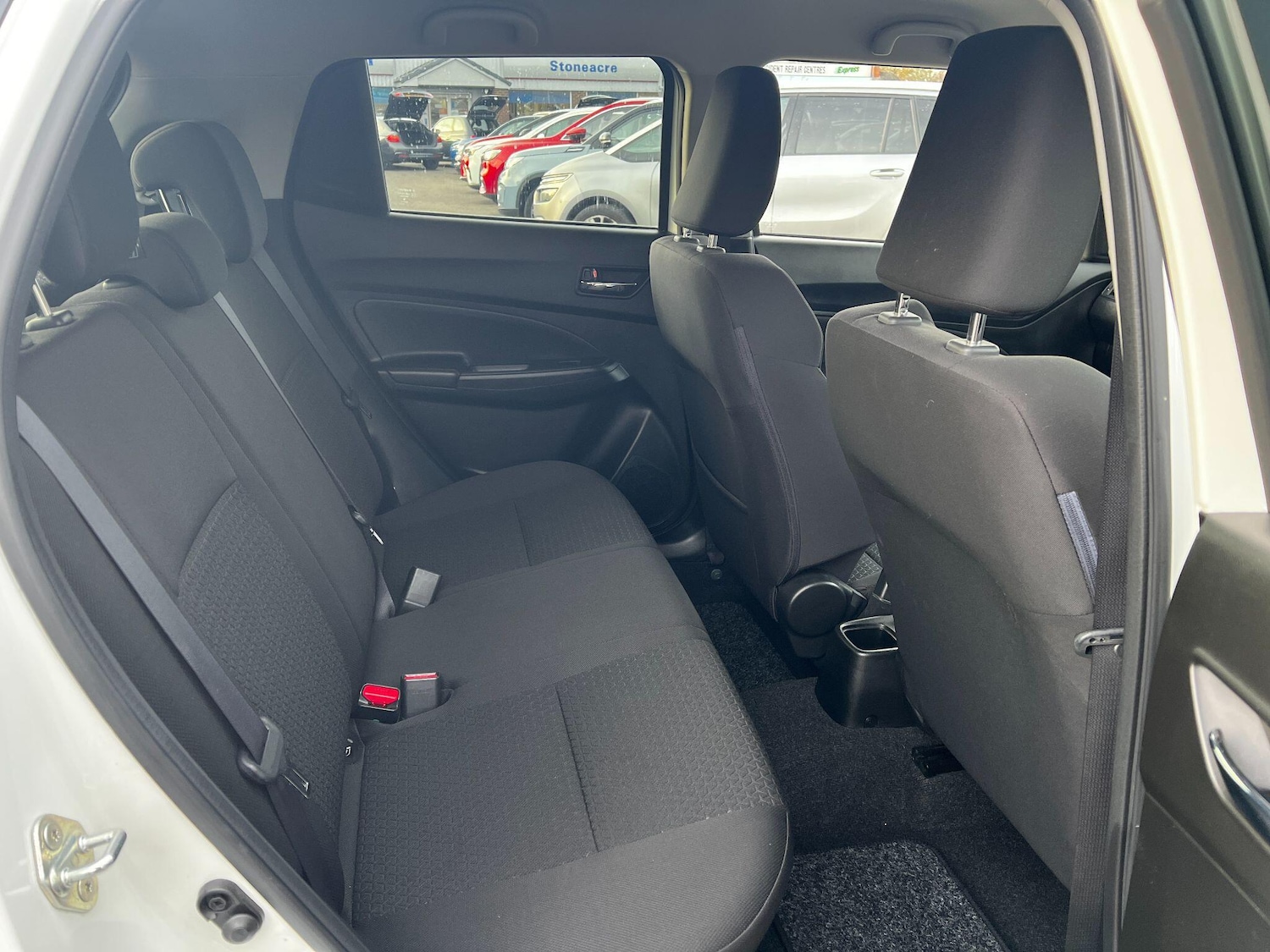 Used Suzuki Swift 2018 for sale - 76715244: Photo 12