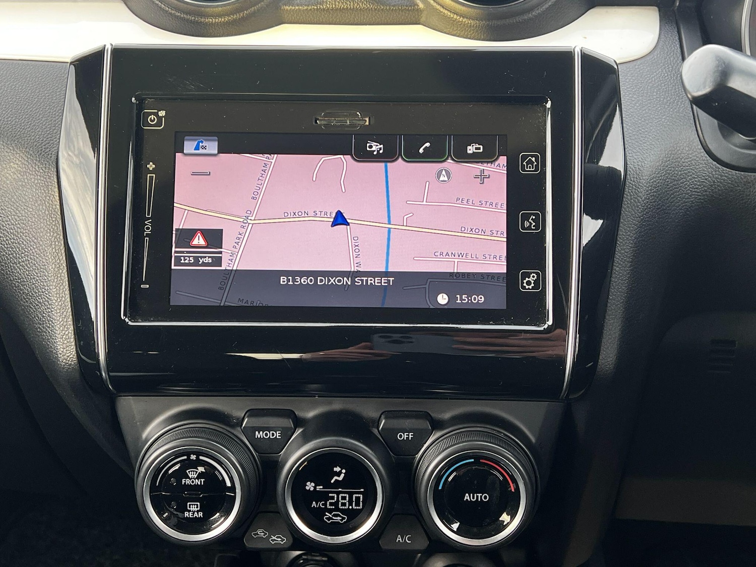 Used Suzuki Swift 2018 for sale - 76715244: Photo 26