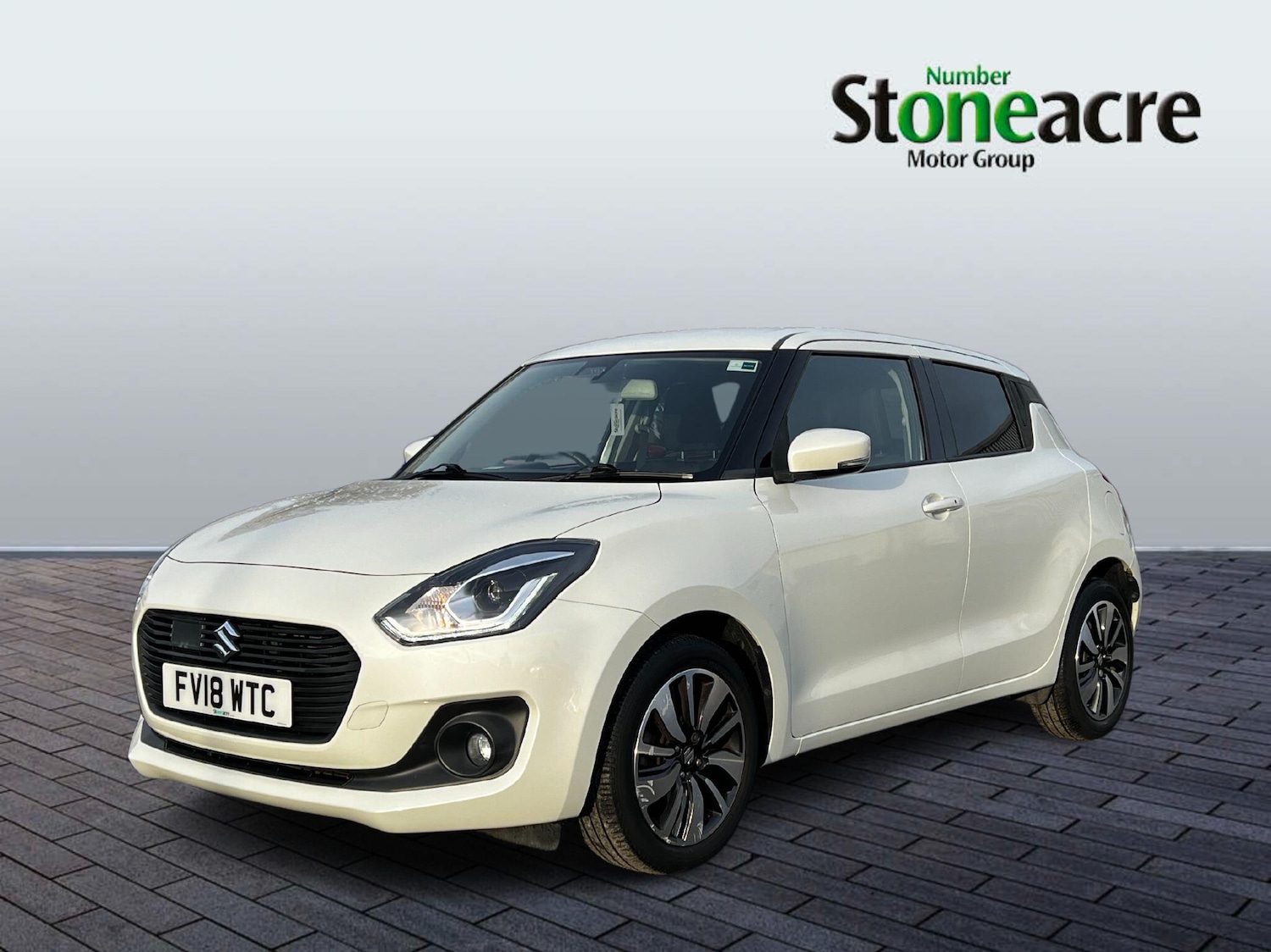 Used Suzuki Swift 2018 for sale - 76715244: Photo 3