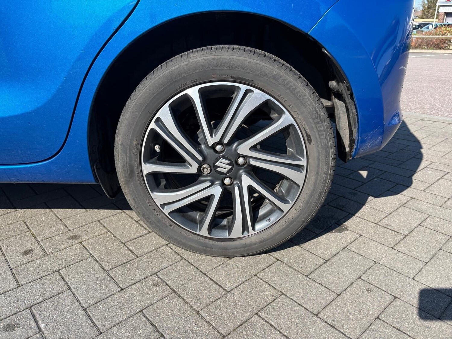 Used Suzuki Swift 2023 for sale - 77939384: Photo 30