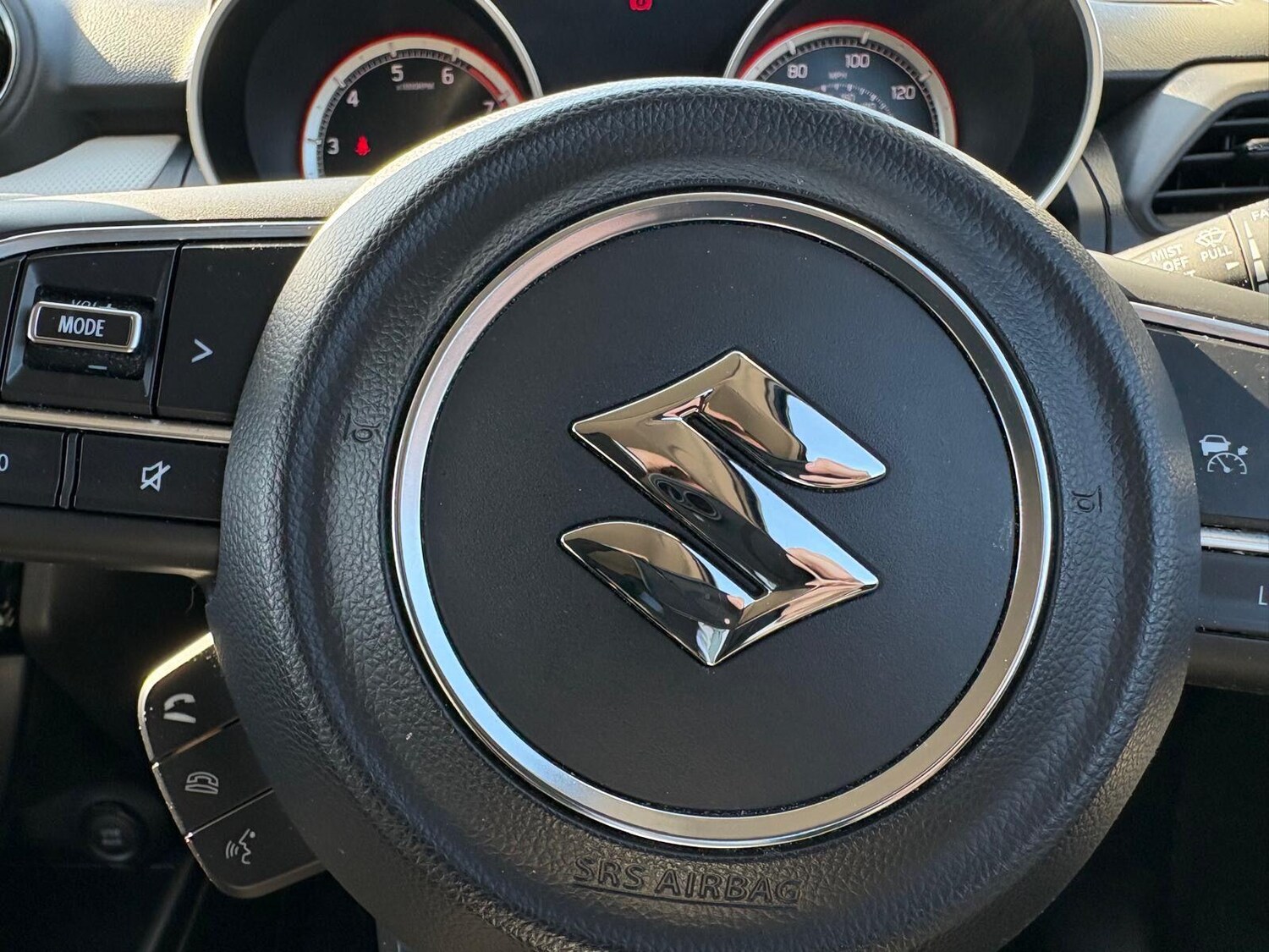 Used Suzuki Swift 2023 for sale - 77939384: Photo 42