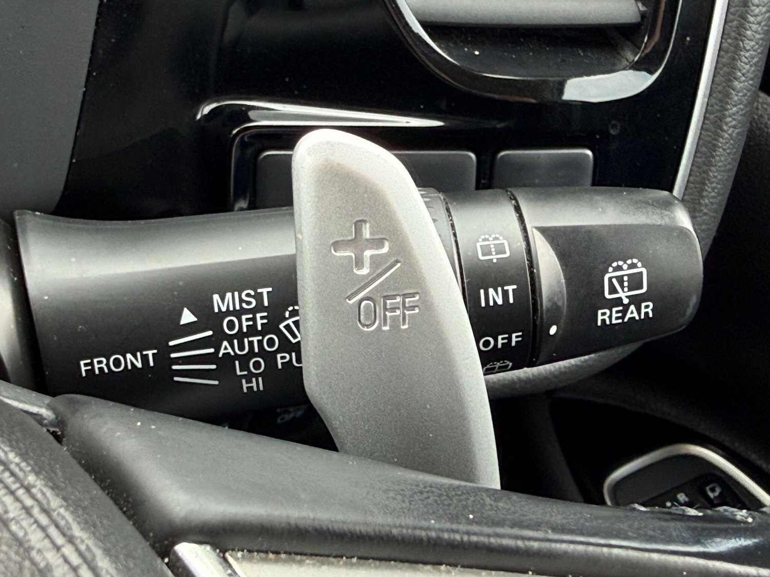 Used Mitsubishi Outlander 2016 for sale - 77958332: Photo 35