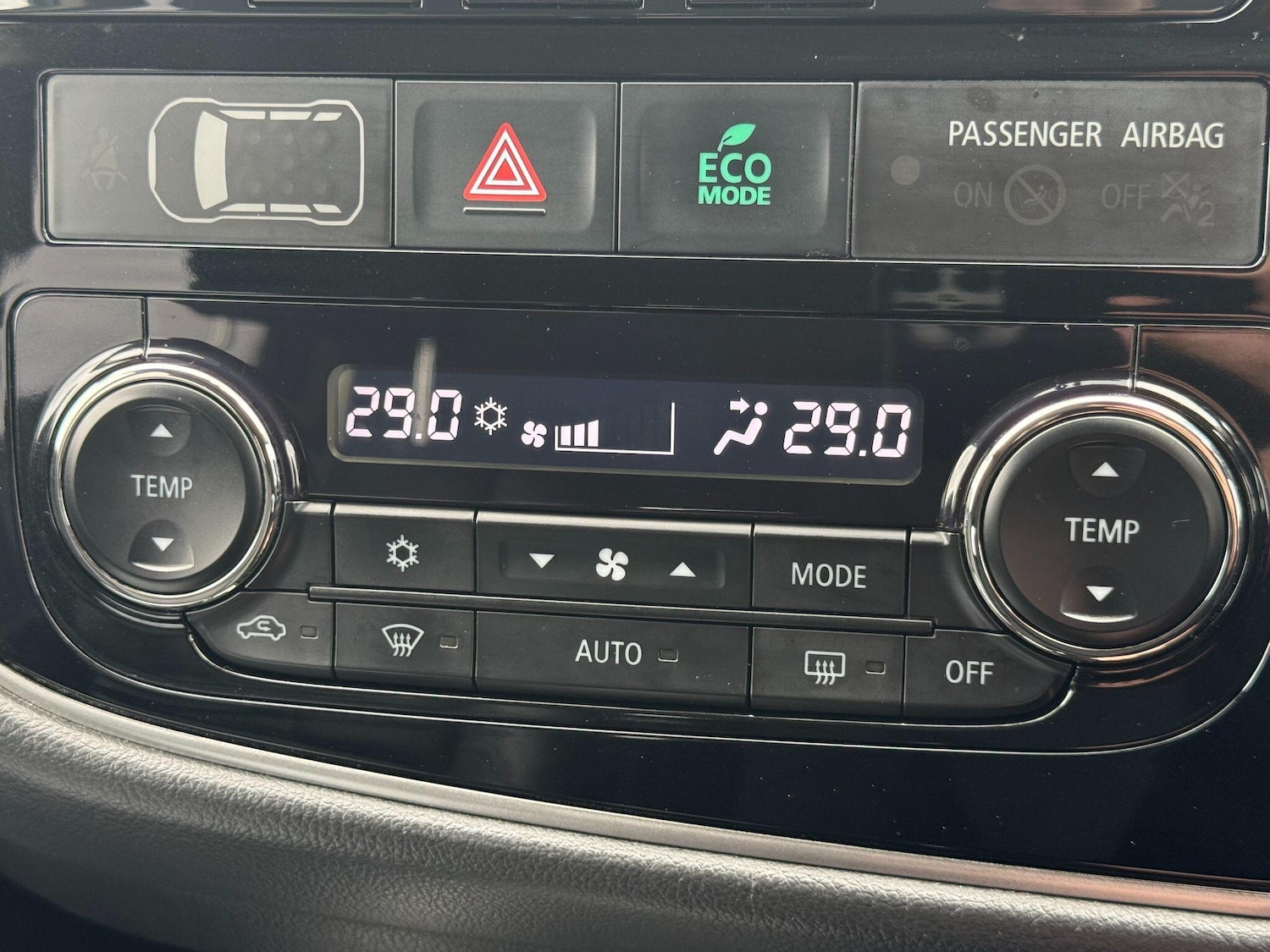 Used Mitsubishi Outlander 2016 for sale - 77958332: Photo 49