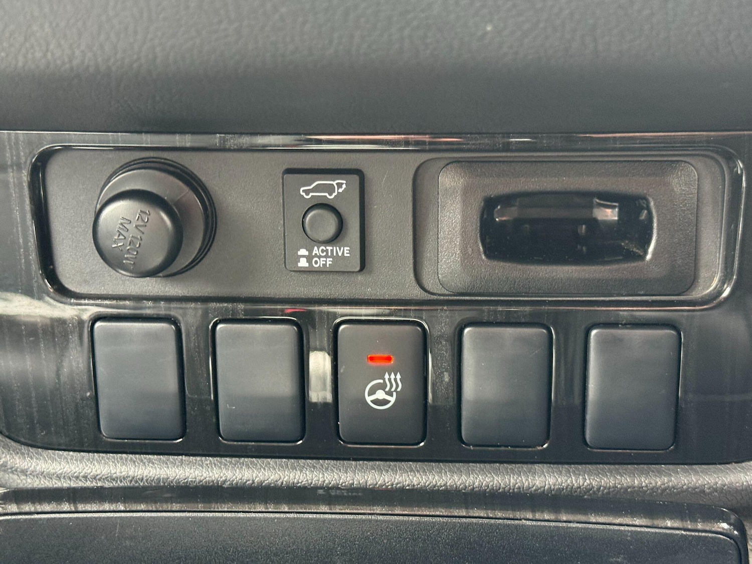 Used Mitsubishi Outlander 2016 for sale - 77958332: Photo 50