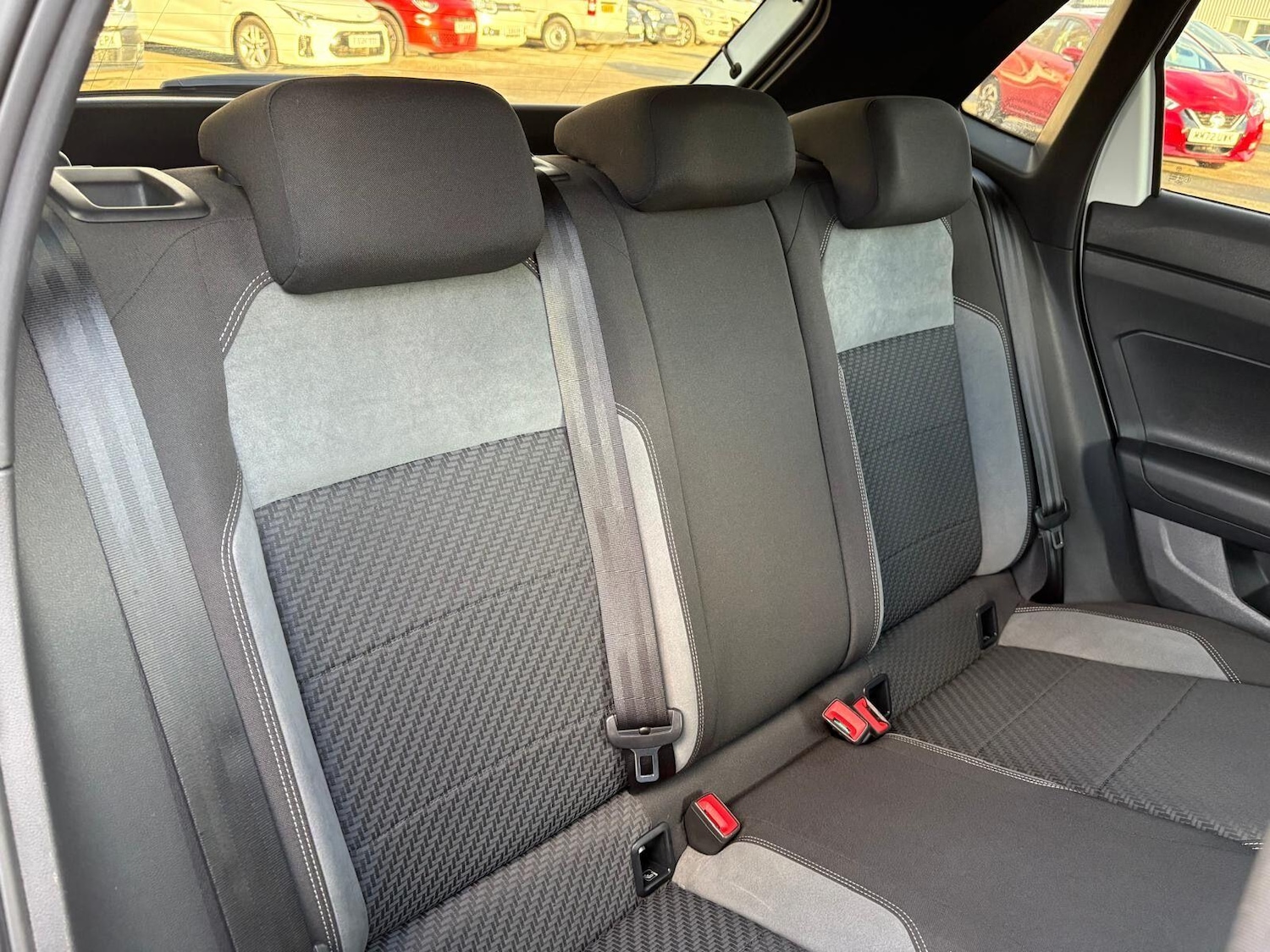 Used Volkswagen Polo 2020 for sale - 77267231: Photo 14