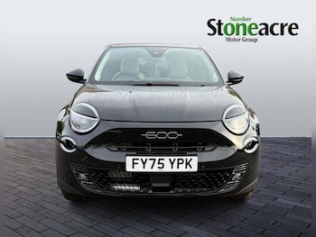 Used Fiat 600 2025 for sale - 76952647: Photo