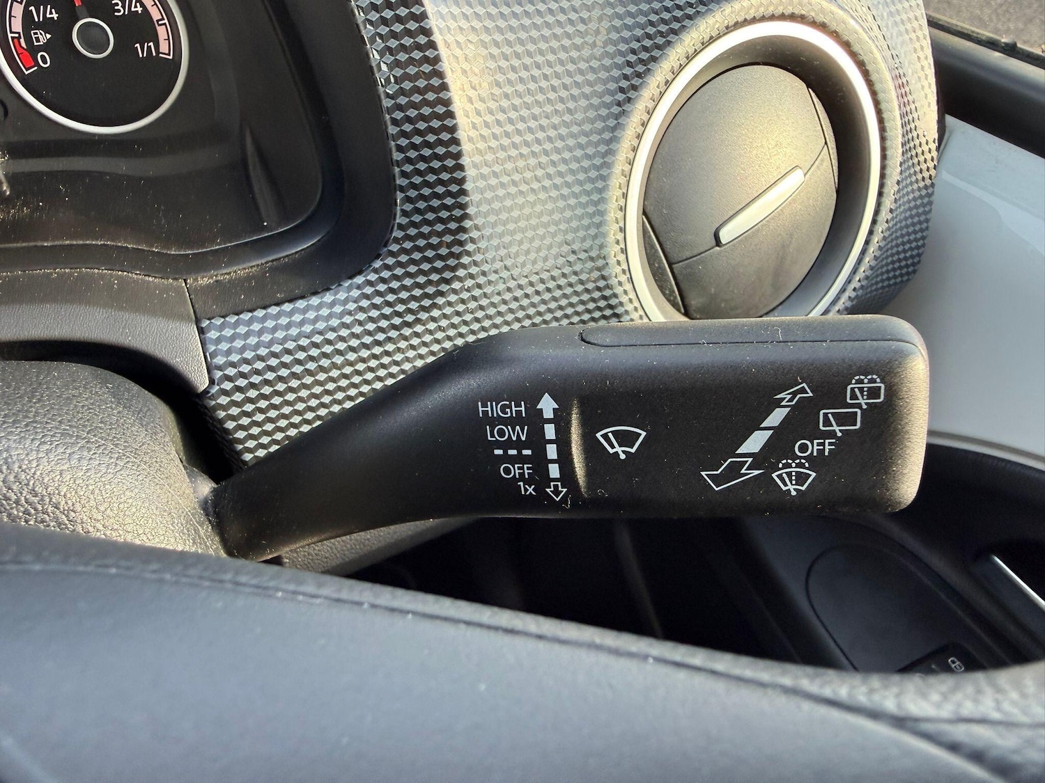 Used Volkswagen up! 2018 for sale - 76608217: Photo 17