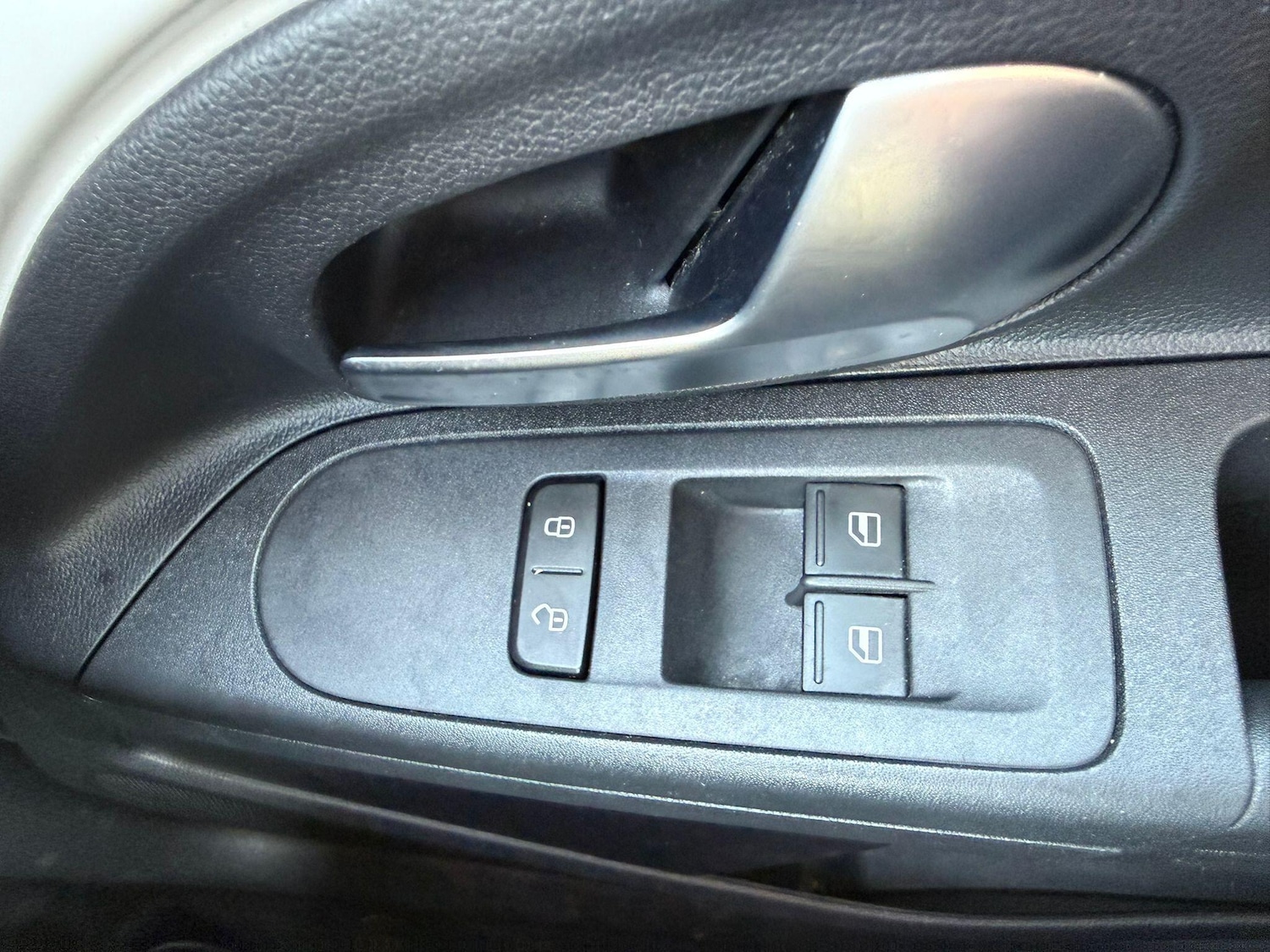 Used Volkswagen up! 2018 for sale - 76608217: Photo 18