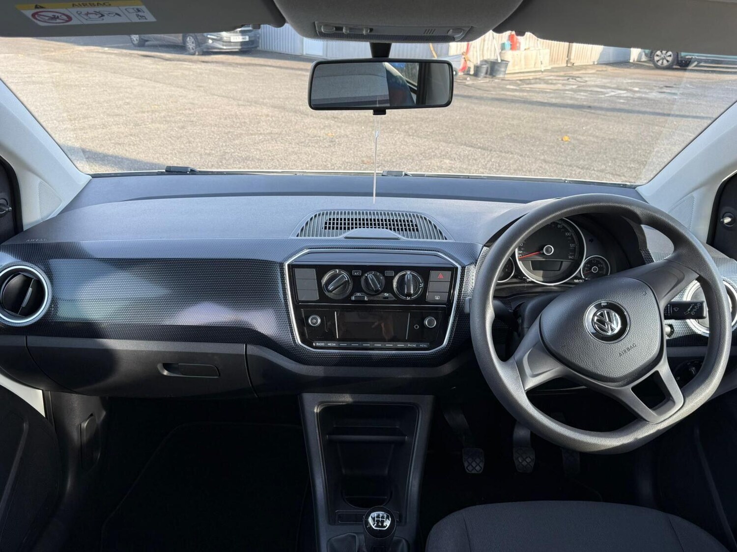 Used Volkswagen up! 2018 for sale - 76608217: Photo 9