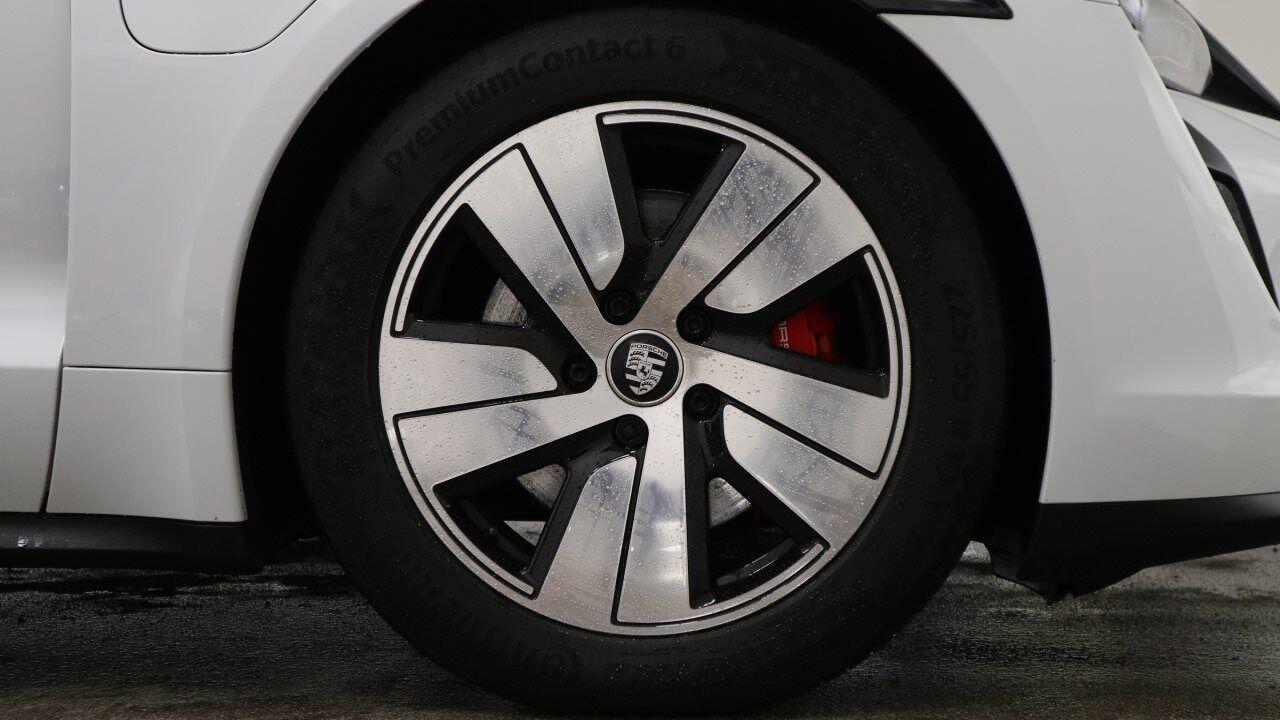 Used Porsche Taycan for sale - 76728945: Photo 11