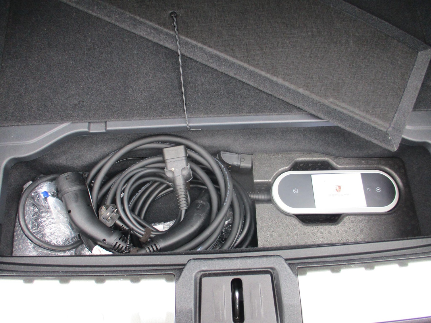 Used Porsche Taycan for sale - 76728945: Photo 17