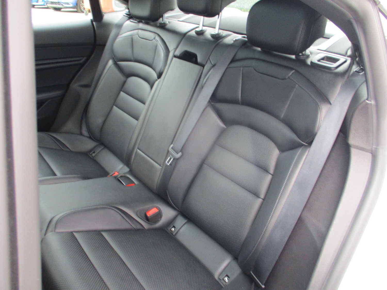 Used Porsche Taycan for sale - 76728945: Photo 19