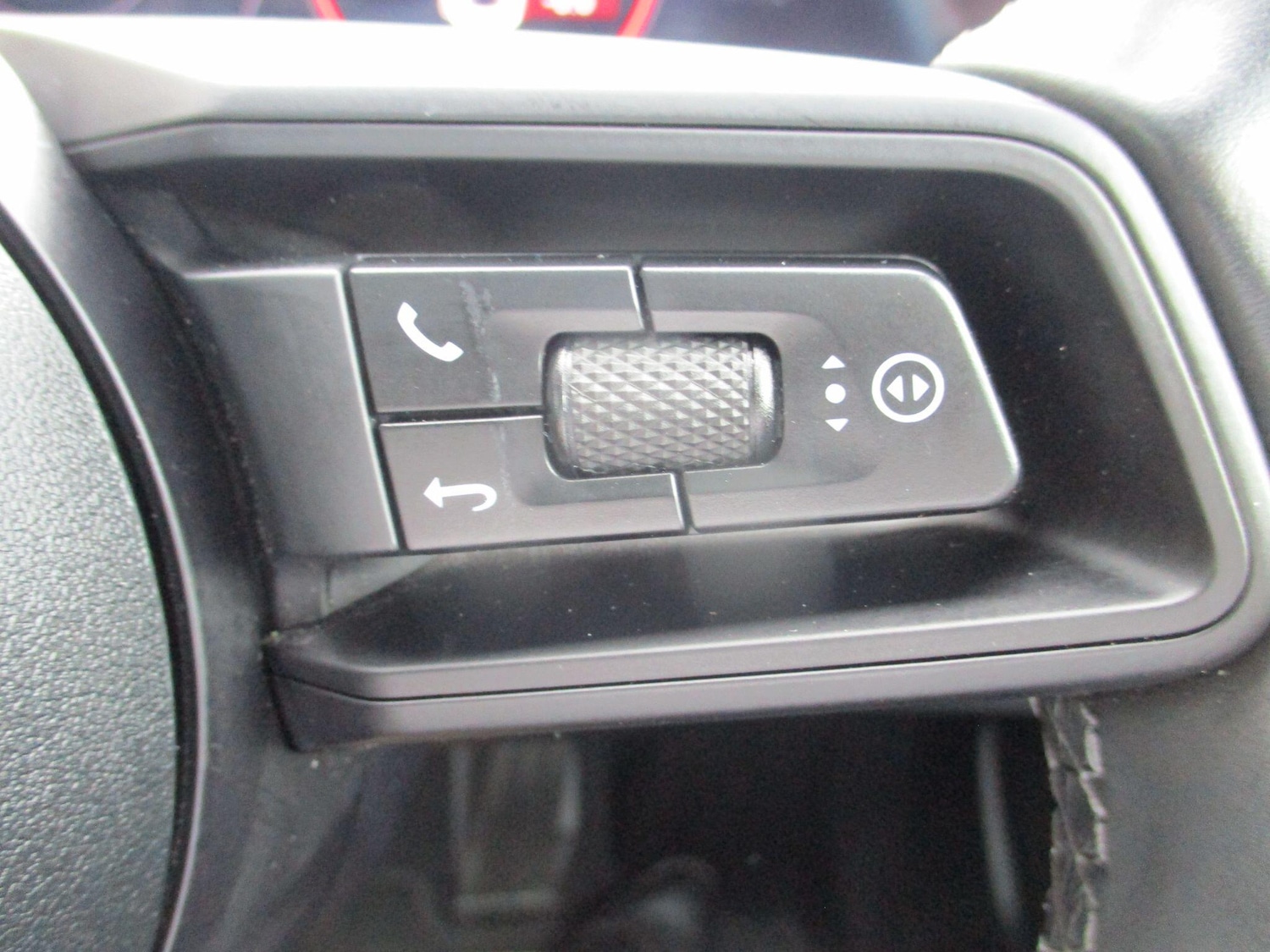 Used Porsche Taycan for sale - 76728945: Photo 29