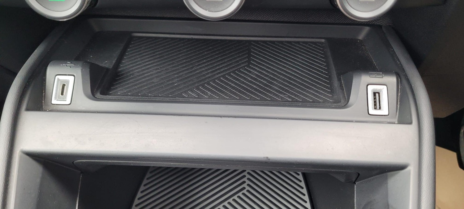 Used Citroen C4 2023 for sale - 76398352: Photo 37