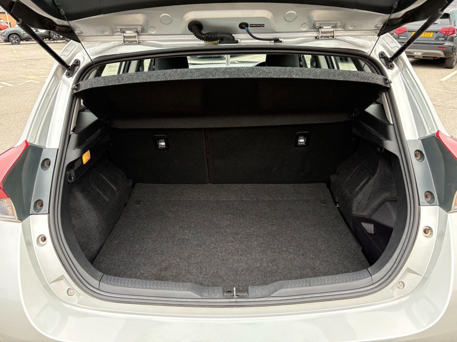 Used Toyota Auris 2017 for sale - 77091260: Photo 39