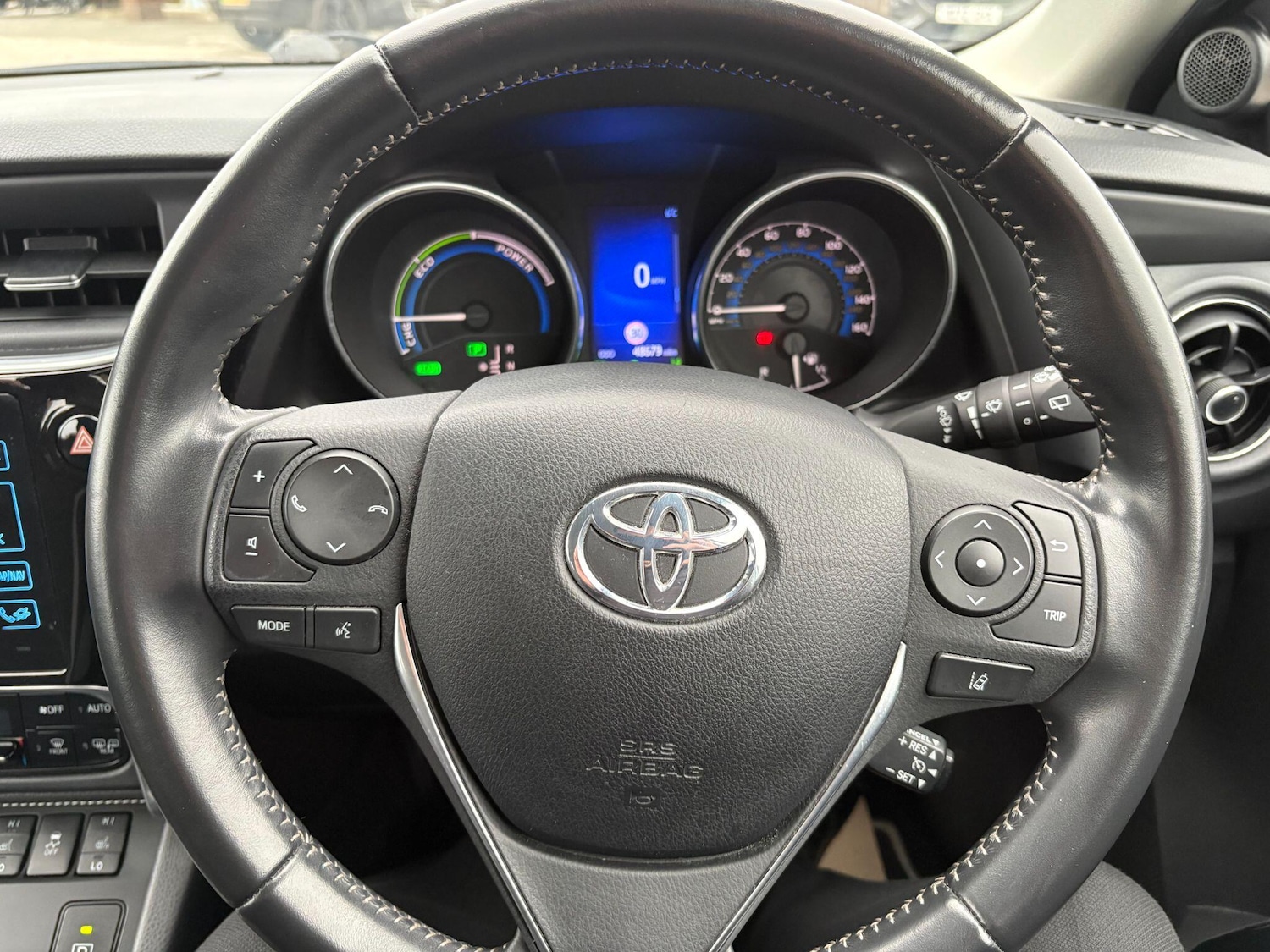 Used Toyota Auris 2017 for sale - 77091260: Photo 40