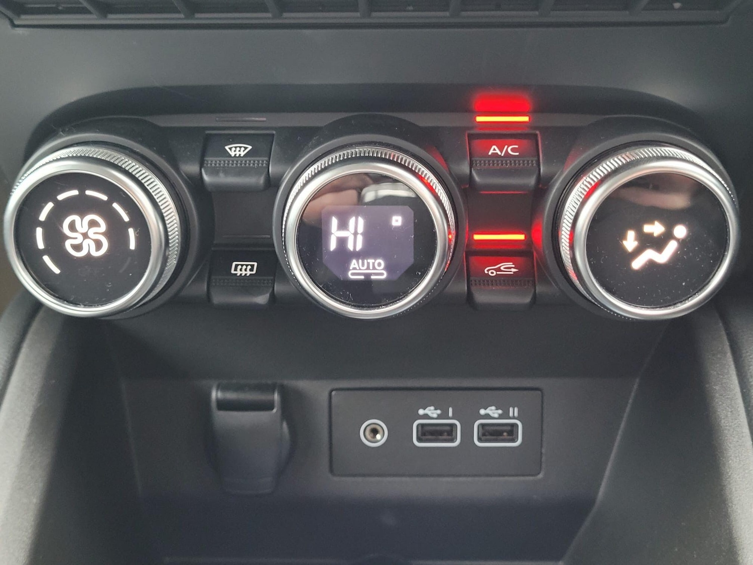 Used Renault Clio 2023 for sale - 77454733: Photo 26