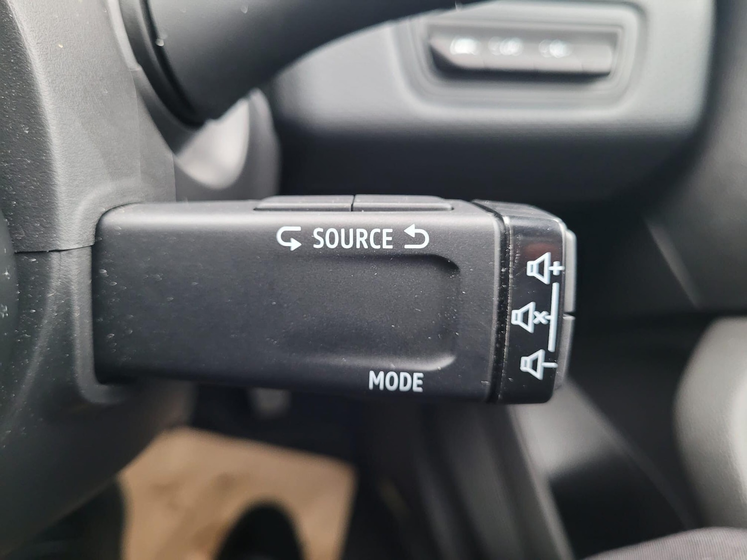 Used Renault Clio 2023 for sale - 77454733: Photo 28