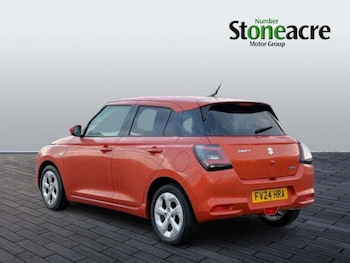 Used Suzuki Swift 2024 for sale - 77330909: Photo