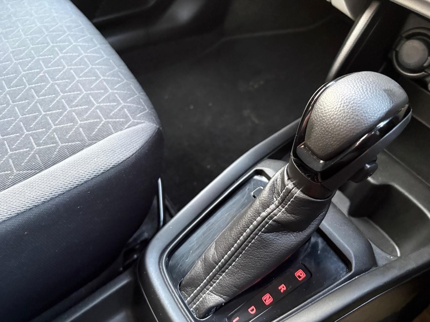 Used Suzuki Swift 2024 for sale - 77330909: Photo 9