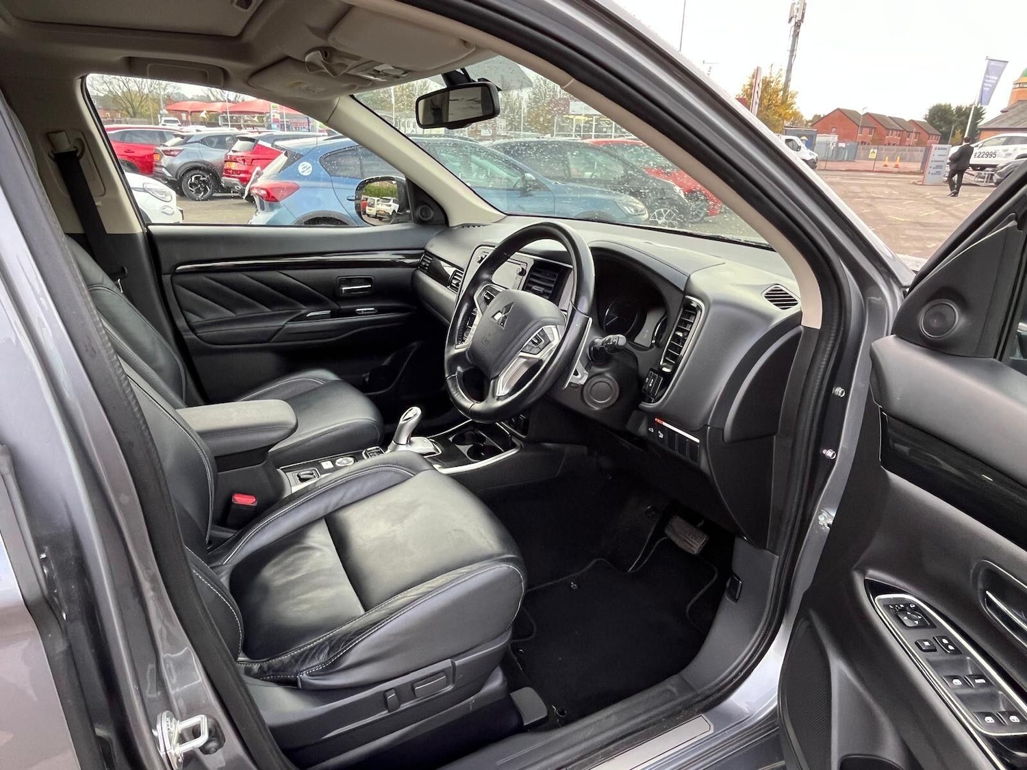 Used Mitsubishi Outlander 2017 for sale - 76512054: Photo 13