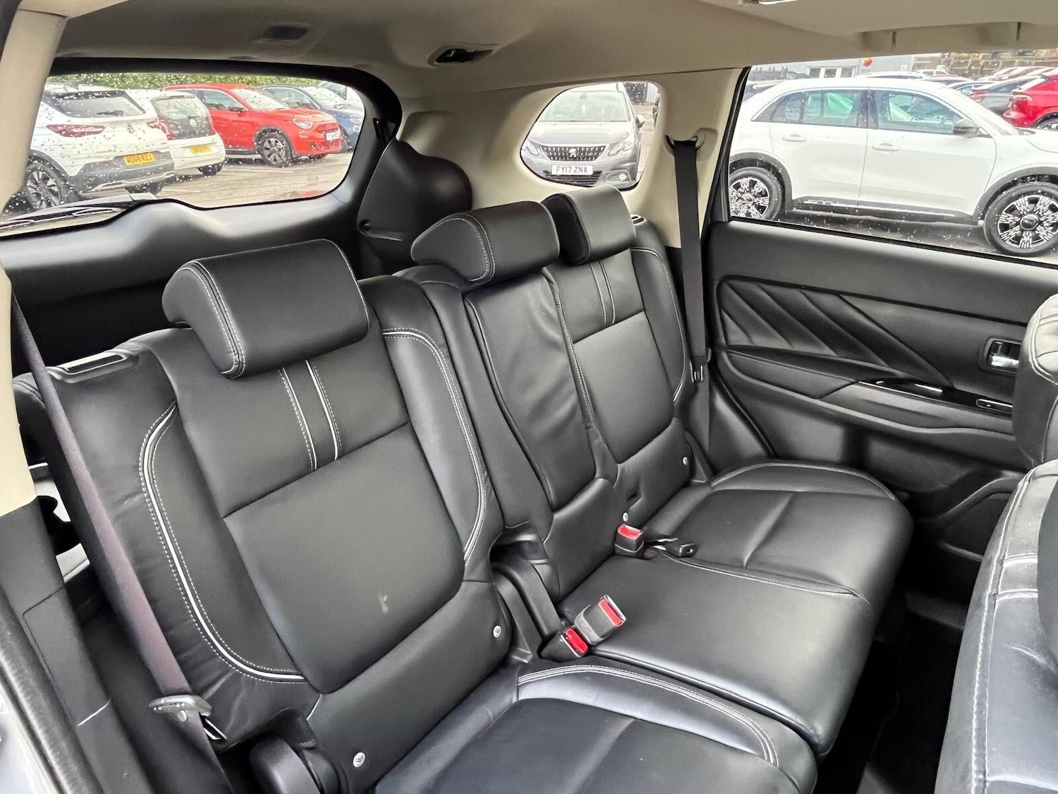 Used Mitsubishi Outlander 2017 for sale - 76512054: Photo 14