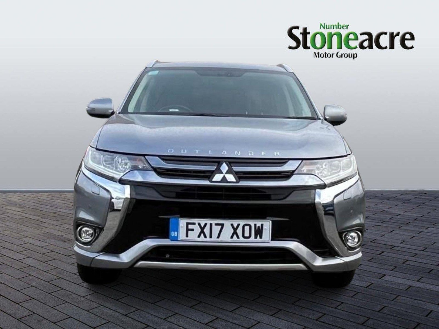 Used Mitsubishi Outlander 2017 for sale - 76512054: Photo 2