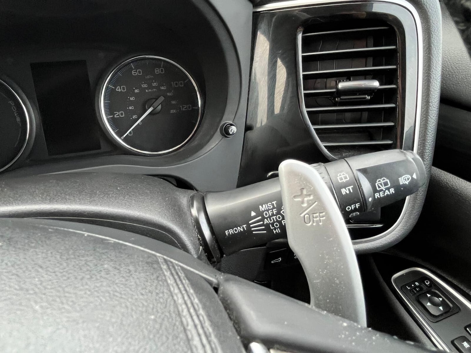 Used Mitsubishi Outlander 2017 for sale - 76512054: Photo 25