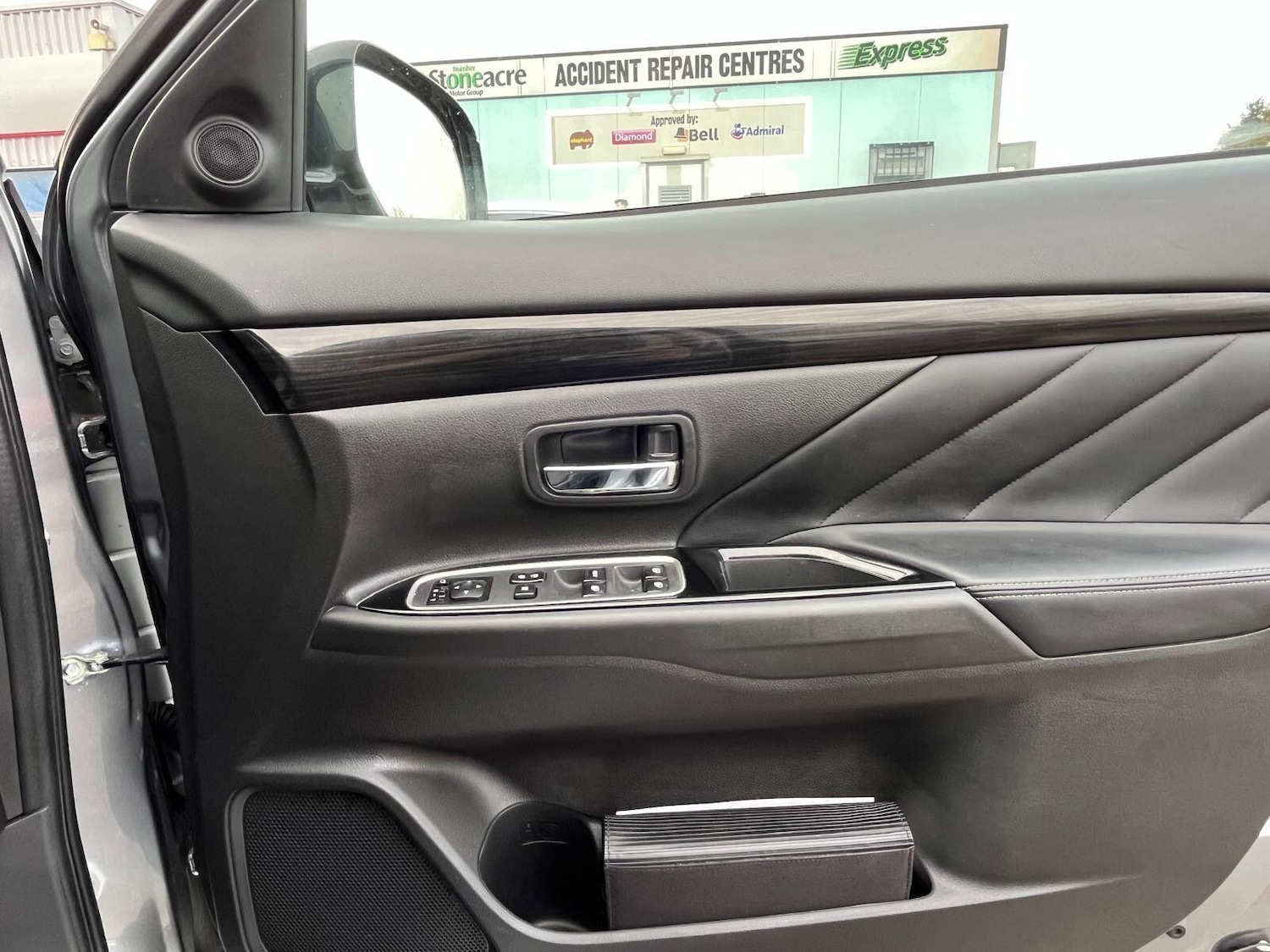 Used Mitsubishi Outlander 2017 for sale - 76512054: Photo 27