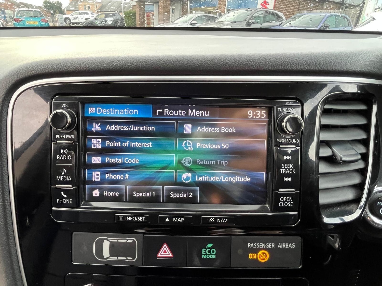 Used Mitsubishi Outlander 2017 for sale - 76512054: Photo 32