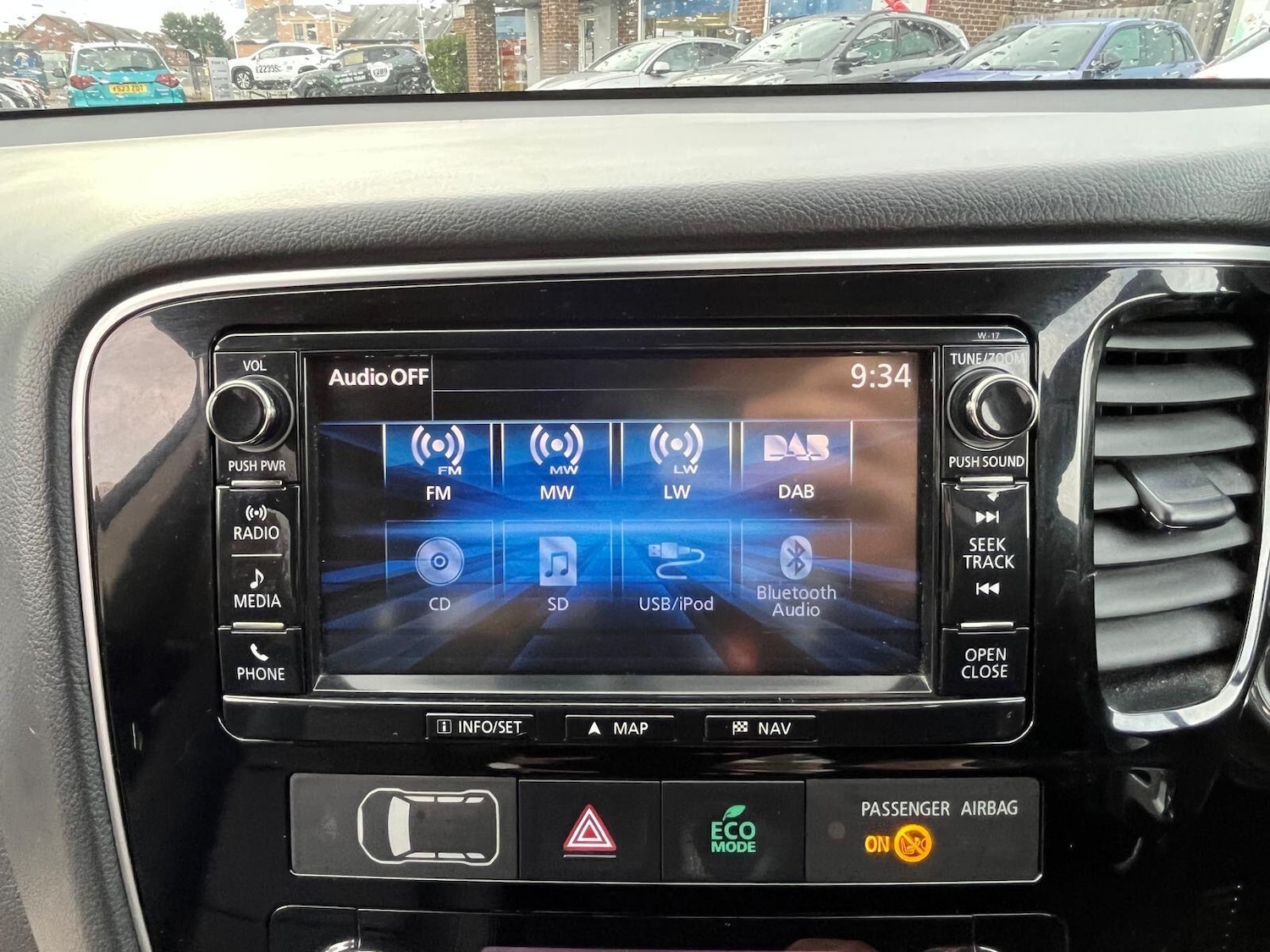 Used Mitsubishi Outlander 2017 for sale - 76512054: Photo 33