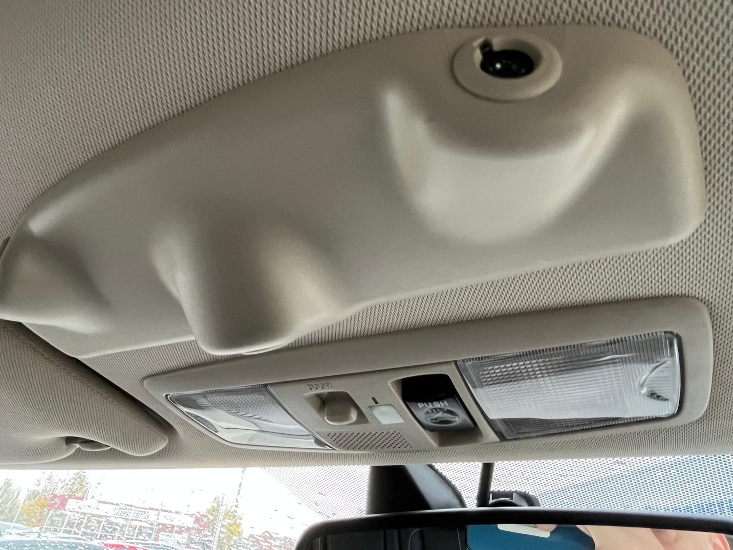 Used Mitsubishi Outlander 2017 for sale - 76512054: Photo 46