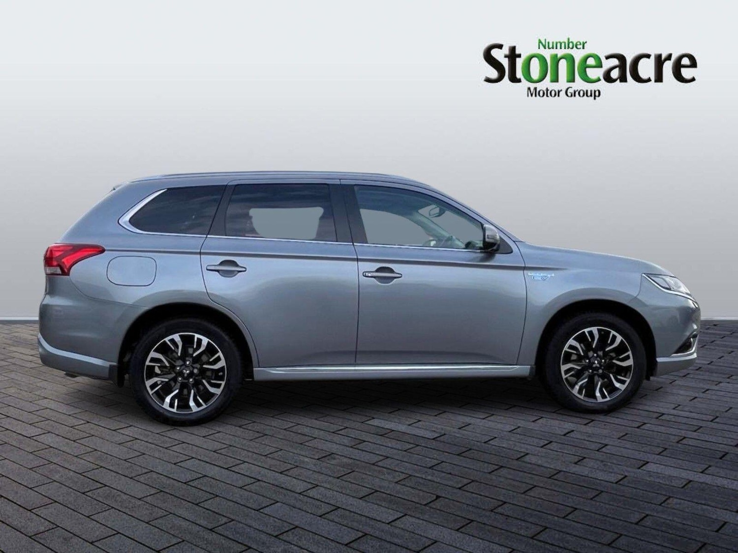 Used Mitsubishi Outlander 2017 for sale - 76512054: Photo 8