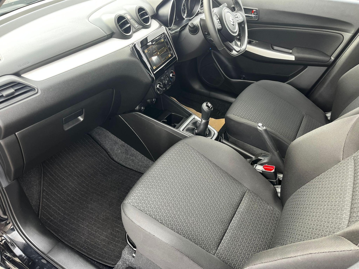 Used Suzuki Swift 2024 for sale - 77710033: Photo 35