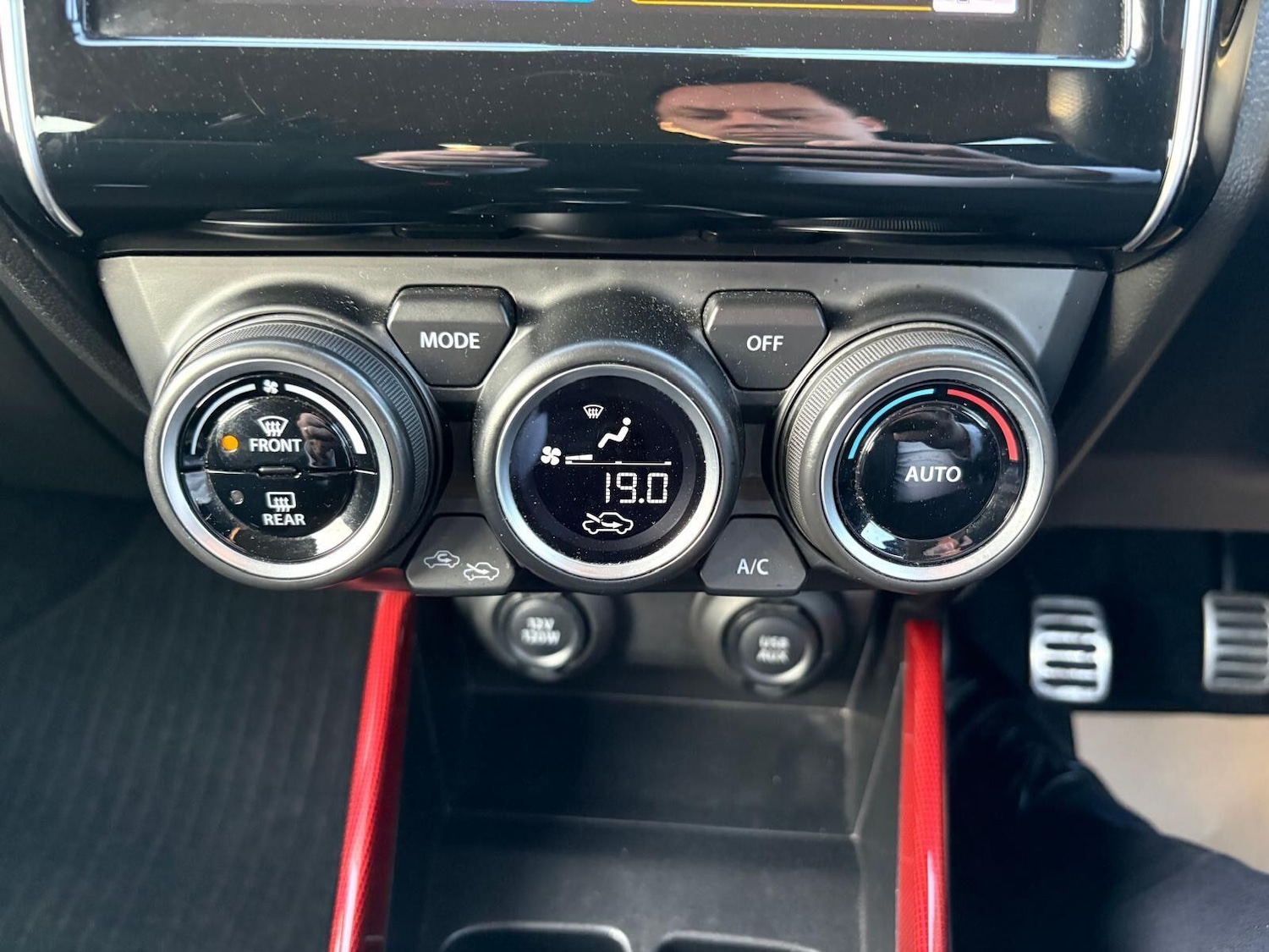 Used Suzuki Swift 2023 for sale - 77769034: Photo 8