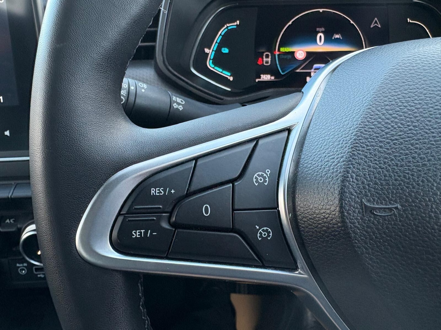 Used Renault Clio 2023 for sale - 77266913: Photo 18