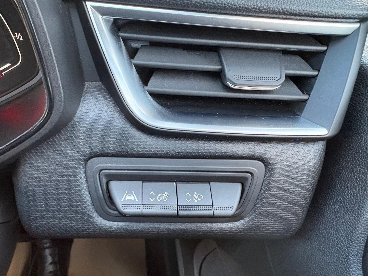 Used Renault Clio 2023 for sale - 77266913: Photo 24