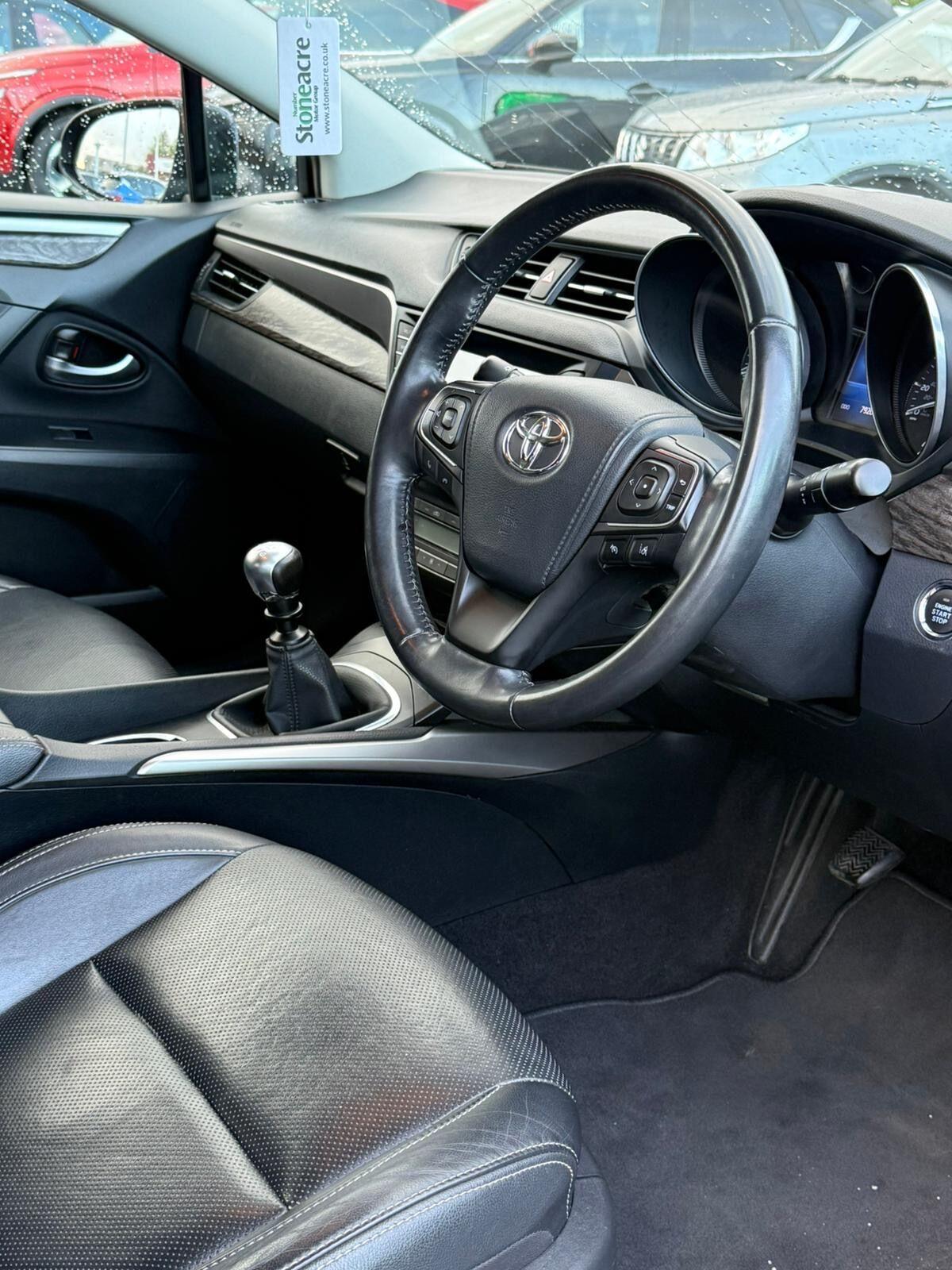 Used Toyota Avensis 2017 for sale - 76485542: Photo 11