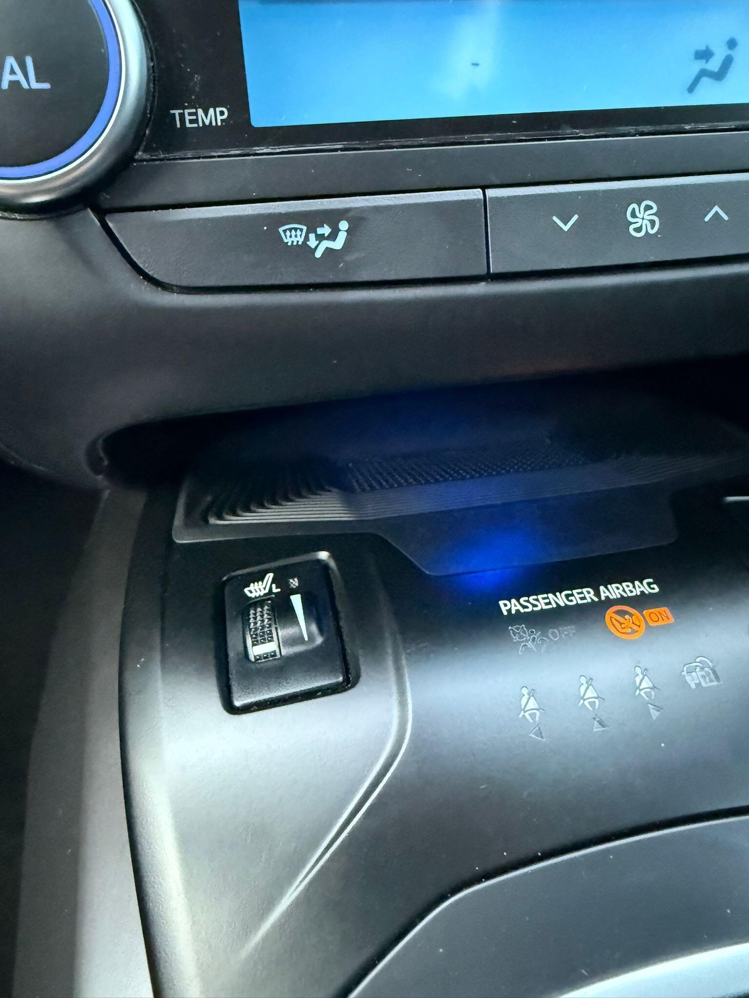 Used Toyota Avensis 2017 for sale - 76485542: Photo 20