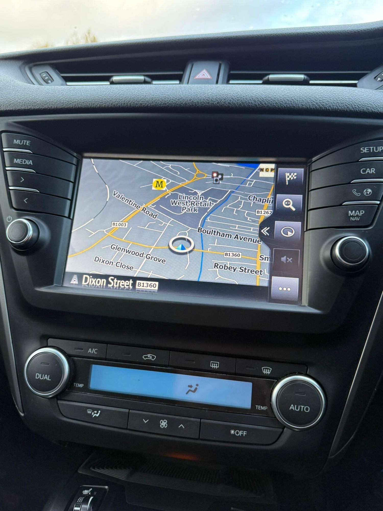 Used Toyota Avensis 2017 for sale - 76485542: Photo 27