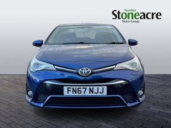 Used Toyota Avensis 2017 for sale - 76485542: Photo